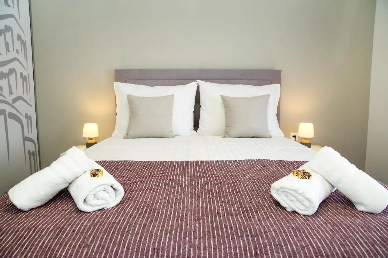 Apartments Dado Split