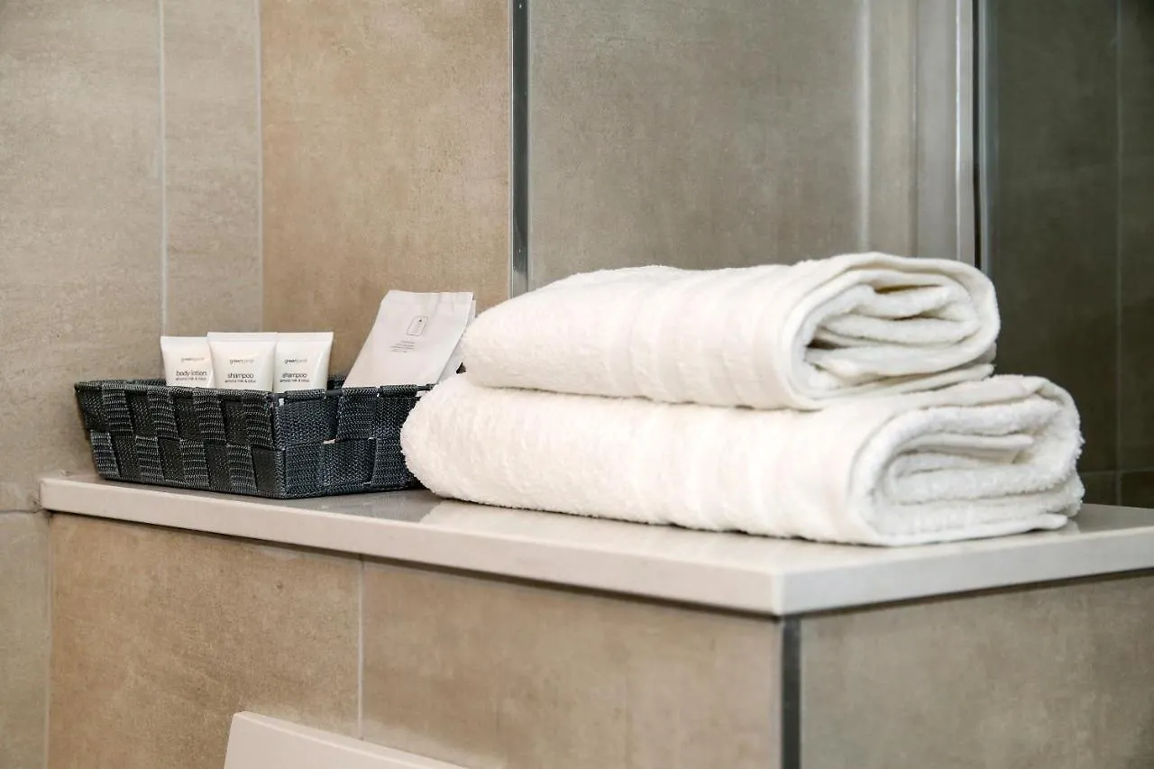 Apartments Dado Split